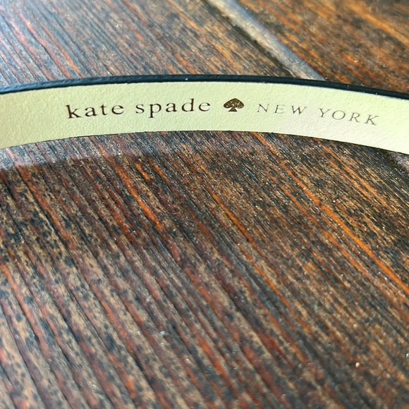 Kate Spade New York Made in Italy Genuine Leather Metallic Gun Metal Bow Belt - Picture 5 of 8